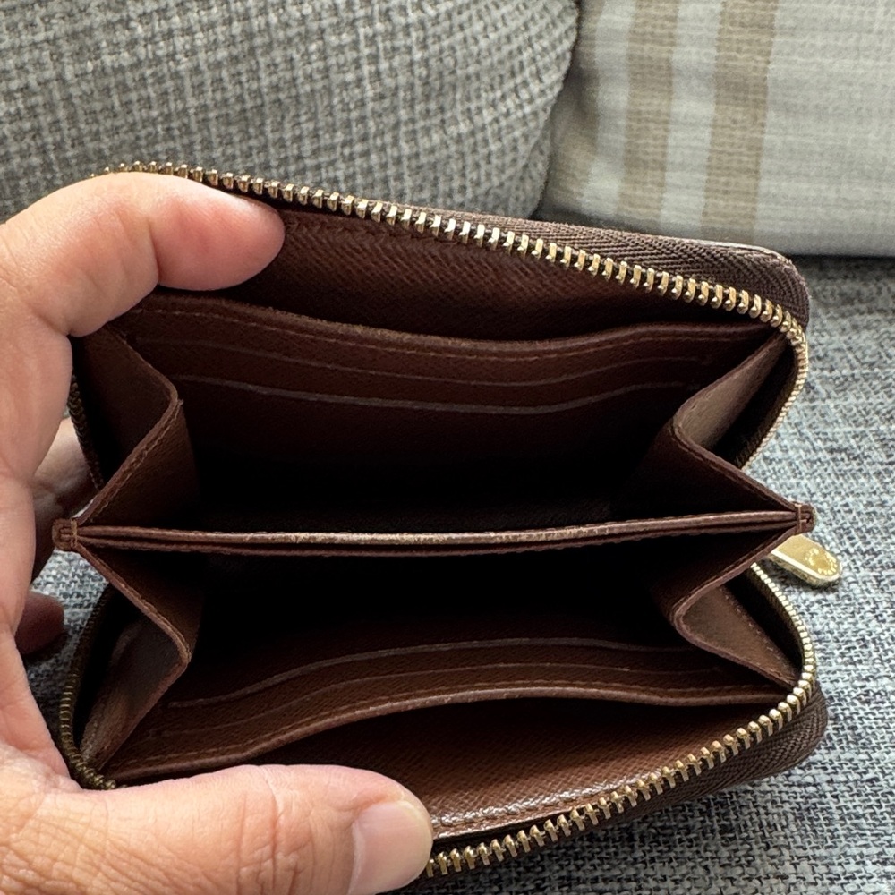 Louis Vuitton Brown and Gold Monogram Small Wallet - Picture 9 of 9